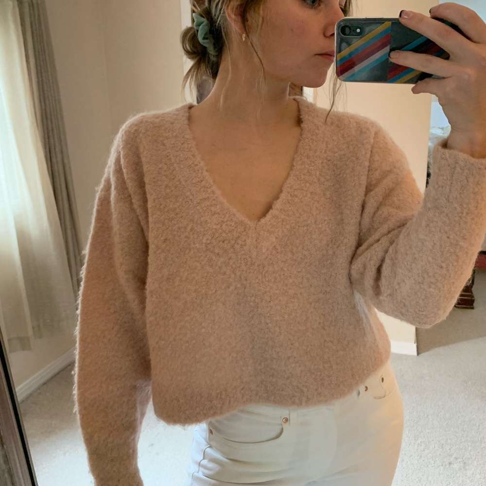 Aritzia Cropped Sweater